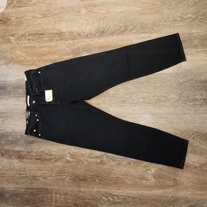 Levis NWT Wedgie Jeans. Size 29